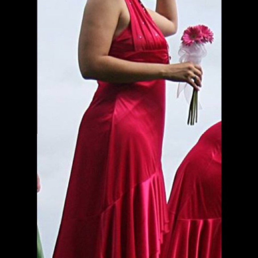 Red evening dress size L